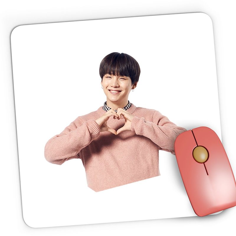 PC, gaming si accesorii - Periferice PC - Mousepad - Mousepad Gaming BTS Suga Love Sign Hand, 21x19 cm - Infinity.ro