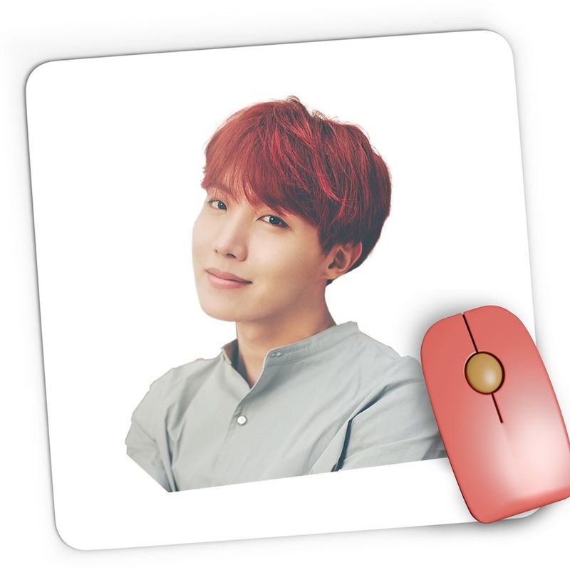 PC, gaming si accesorii - Periferice PC - Mousepad - Mousepad Gaming BTS J-Hope Singer Kpop, 21x19 cm - Infinity.ro