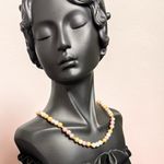 Fashion, accesorii si bijuterii - Femei - Bijuterii femei - Coliere femei - Colier Joplin din margele de sidef de scoica texturate cu accesorii din argint placate cu aur, ajustabil - Infinity.ro