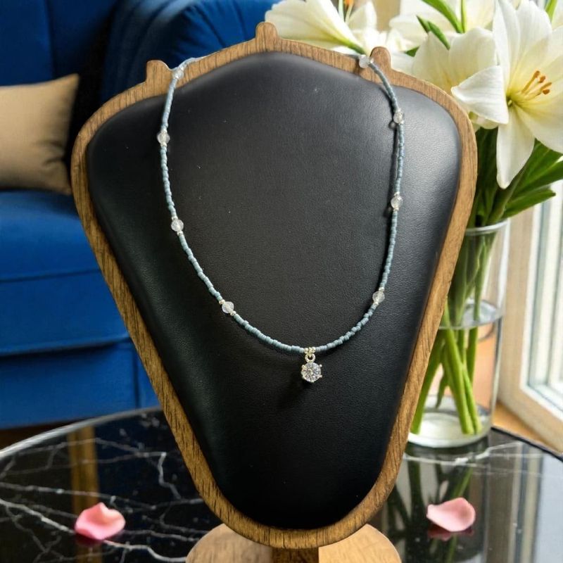 Fashion, accesorii si bijuterii - Femei - Bijuterii femei - Coliere femei - Colier elegant AVA din margele miyuki cu labradorit, pandantiv din argint, inchidere ajustabila - Infinity.ro
