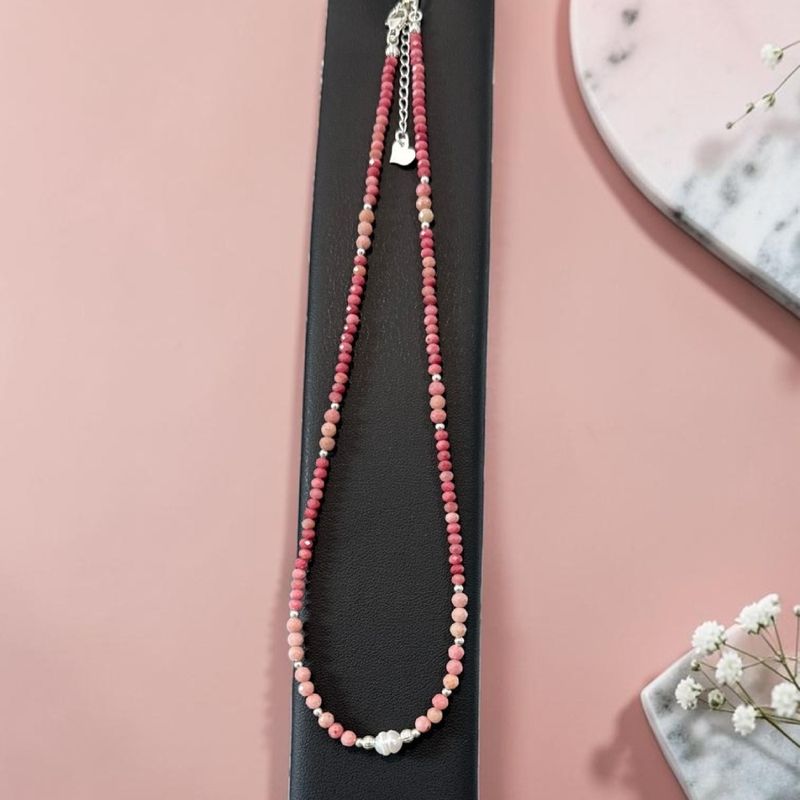 Fashion, accesorii si bijuterii - Femei - Bijuterii femei - Coliere femei - NOU! Colier elegant Ellis din rodonit si rodocrozit cu perla de cultura si accesorii din argint 925 - Infinity.ro