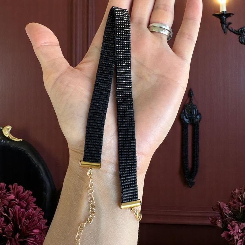 Fashion, accesorii si bijuterii - Femei - Bijuterii femei - Coliere femei - Colier choker lat elegant handmade Elian din margele Miyuki negru cu maro metalizat - Infinity.ro