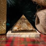 Casa si Gradina - Decoratiuni - Obiecte decorative - Accesorii decorative - Piramida abundentei Orgonit, Drava, din pietre semipretioase de Citrin, cu simbol Floarea Vietii si Varf de Cristal - Infinity.ro