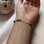 Fashion, accesorii si bijuterii - Femei - Bijuterii femei - Bratari femei - Bratara Thea eleganta din safir natural, piatra lunii cu perla centrala si argint 925 placat cu aur - Infinity.ro