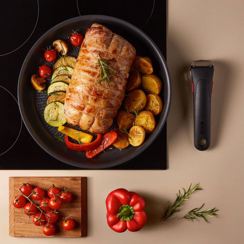 Casa si Gradina - Bucatarie si vesela - Vase pentru gatit - Tigai si seturi - Set de 3 piese Tefal Ingenio Eco Resist L3979102, tigaie de 24/28 cm, maner detasabil, invelis antiaderent Titanium - Infinity.ro