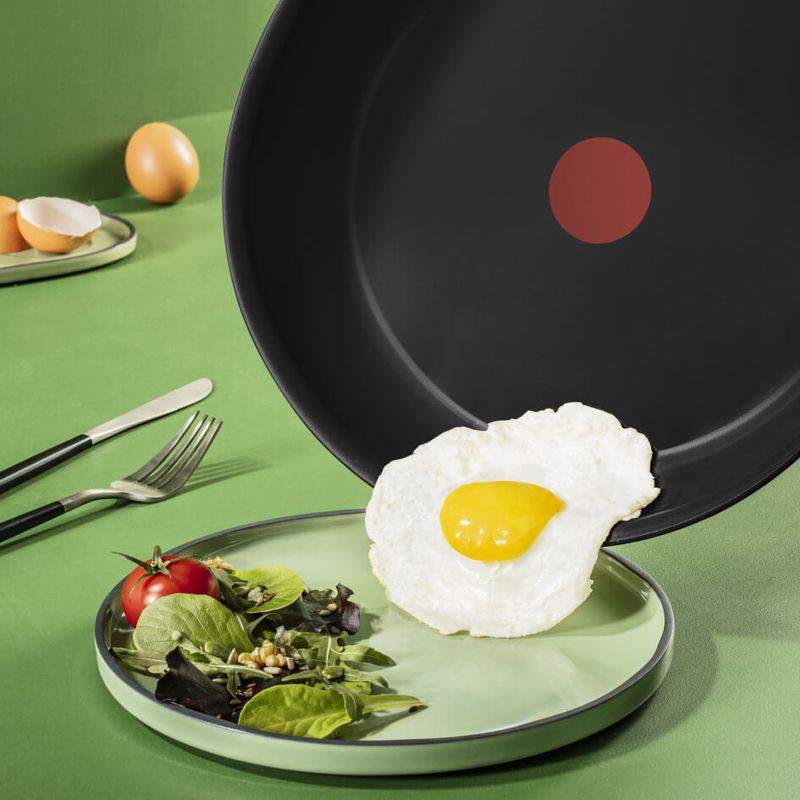 Casa si Gradina - Bucatarie si vesela - Vase pentru gatit - Tigai si seturi - Tigaie Tefal Renew de 20 cm C4320223, 100% aluminiu reciclat, indicator Thermo-Signal, compatibil cu inductia, invelis - Infinity.ro