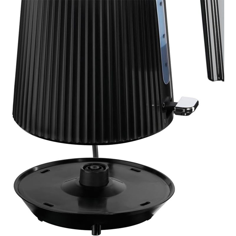 Electronice si Electrocasnice - Electrocasnice bucatarie - Preparare bauturi - Fierbatoare de apa - Fierbator electric Russell Hobbs 26750-70 Bronte, 1.7L, 3000W, design fluted mat, iluminare interna, accenturi crom - Infinity.ro