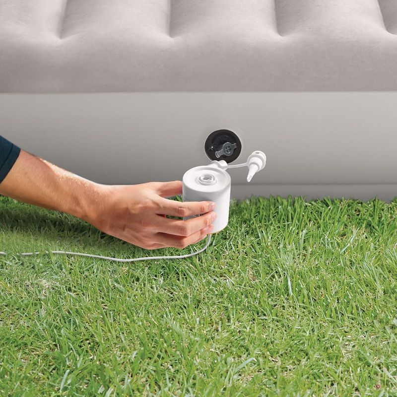Casa si Gradina - Gradina si terasa - Piscine si accesorii - Accesorii piscine - Pompa electrica Intex 66616 QuickFill USB150, USB, umflare si dezumflare, 150 L/min, alimentare USB - Infinity.ro