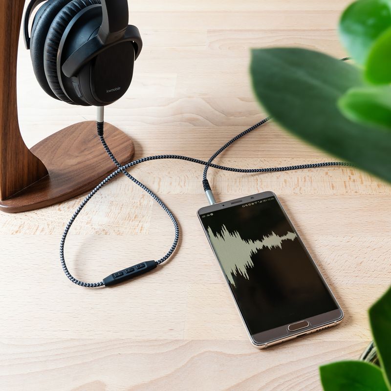 TV, Audio-Video si Foto - Accesorii TV si audio - Cabluri si adaptoare audio - Cablu Kwmobile pentru Bose QuietComfort 35, QuietComfort 35 II, QuietComfort 25, On-Ear 2, detasabil, Plastic, albastru - Infinity.ro