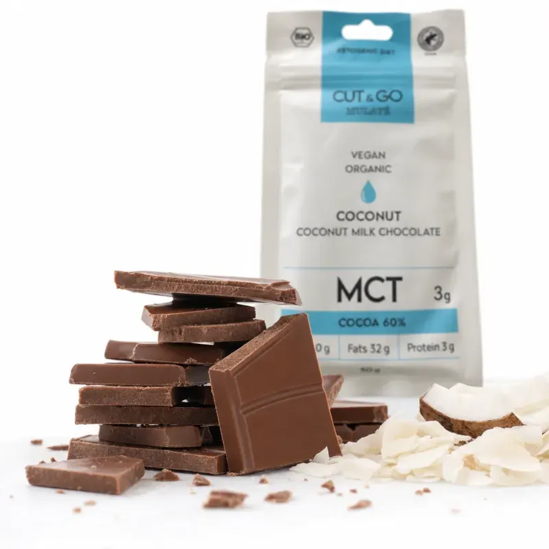 Market - Bacanie - Produse dietetice si naturiste - Ciocolata Cut&go BIO cu lapte, MCT si cocos, Mulate, fara zahar, 50g - Infinity.ro