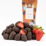 Market - Bacanie - Dulciuri - Ciocolata - Capsuni intregi in ciocolata raw fara zahar BIO, 50g - Infinity.ro