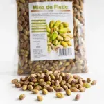 Market - Bacanie - Chipsuri si snacksuri - Alune, fistic si mixuri - Fistic crud miez natural decojit, 500g - Infinity.ro