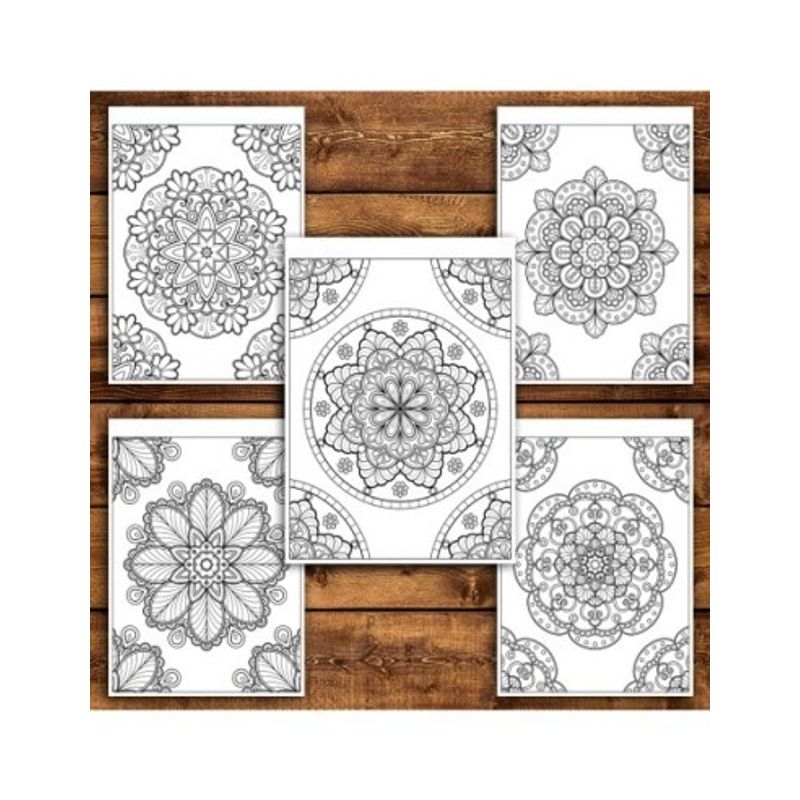 Carti si Birotica - Carti - Carti pentru copii - Carti de colorat - Carte de colorat pentru relaxare si antistres, 50 de ilustratii, Mandale Hipnotizante, 106 pagini, A5 - Infinity.ro