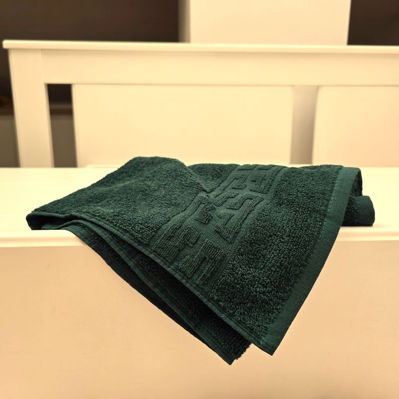 Casa si Gradina - Textile si covoare - Textile baie - Prosoape - Set 3 prosoape baie Greek Border Jacquard Plush Luxury - 100% Bumbac, 500g/mp, verde brad - Infinity.ro