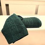 Casa si Gradina - Textile si covoare - Textile baie - Prosoape - Set 3 prosoape baie Greek Border Jacquard Plush Luxury - 100% Bumbac, 500g/mp, verde brad - Infinity.ro