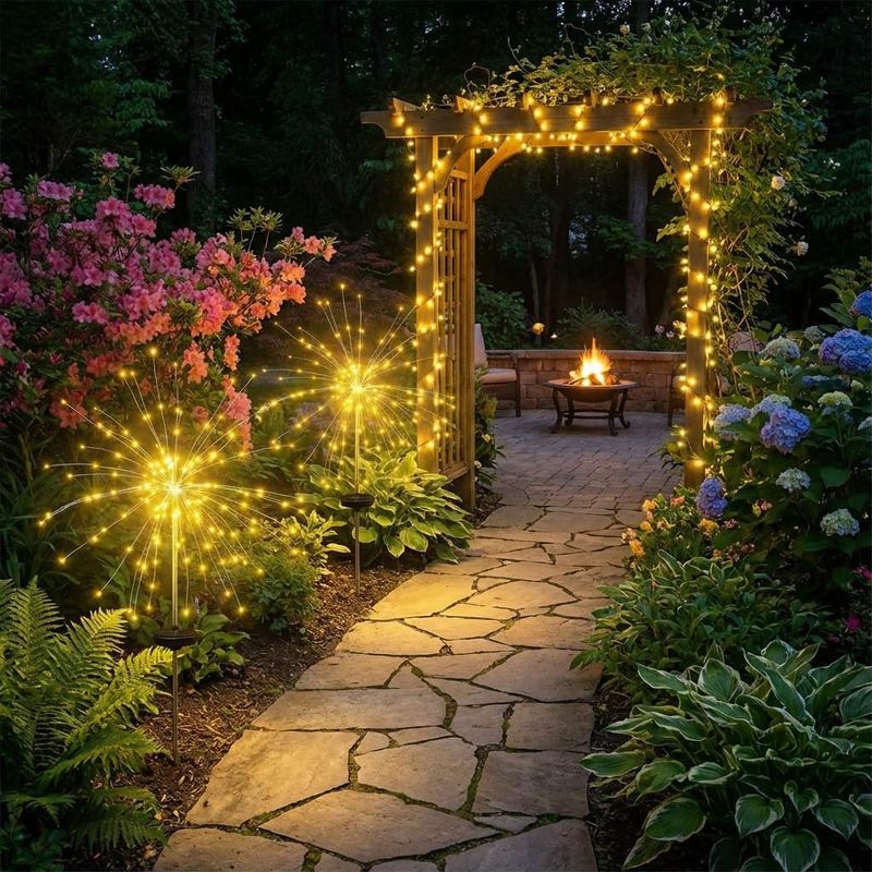 Casa si Gradina - Corpuri si surse de iluminat - Iluminat exterior - Lampi solare - Set 2 Lampi Solare pentru Gradina Tip Artificii, 90 LED, Lumina Calda, Impermeabile IP65, 8 Moduri de Iluminare - Infinity.ro