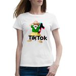 Fashion, accesorii si bijuterii - Femei - Imbracaminte femei - Tricouri si topuri femei - Tricou femei Dragon Ball Z Tiktok Maestru Antrenor Profesor Tik Tok, alb, marime 2XL - Infinity.ro