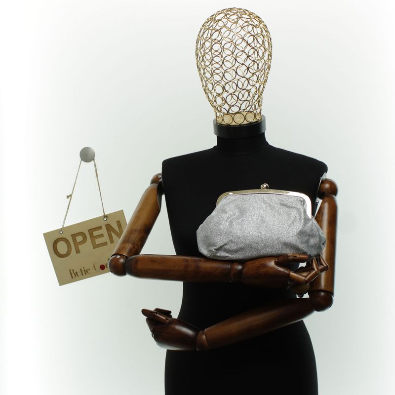 Fashion, accesorii si bijuterii - Femei - Accesorii femei - Genti si rucsacuri femei - Geanta clutch, de dama, din material sintetic, ButicCochet, 23x17x8 cm, Argintiu - GND1120 - Infinity.ro