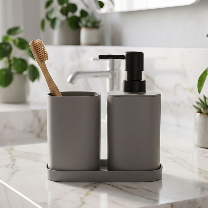 Casa si Gradina - Sanitare - Suporturi si accesorii baie - Accesorii baie - Set accesorii de baie, 3 piese, culoare gri, design modern - Infinity.ro