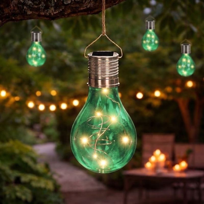 Casa si Gradina - Corpuri si surse de iluminat - Iluminat exterior - Lampi solare - Lampa solara in forma de bec verde transparent, LED, pentru gradina, terasa si exterior - Infinity.ro