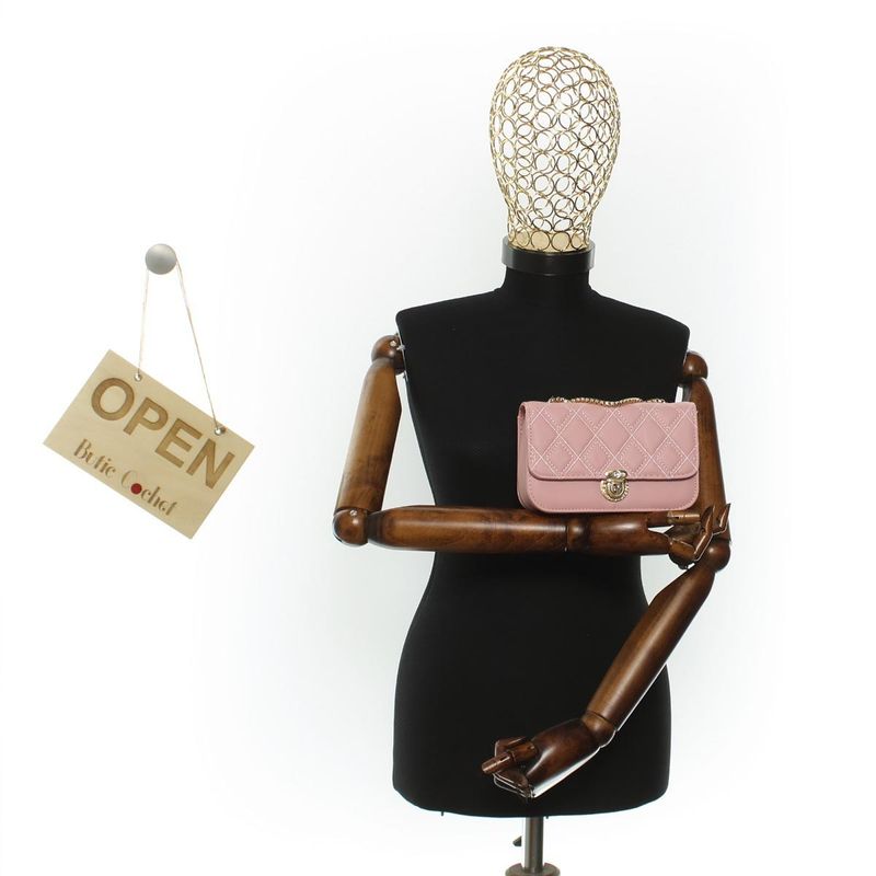Fashion, accesorii si bijuterii - Femei - Accesorii femei - Genti si rucsacuri femei - Geanta de umar, dama, din material sintetic, ButicCochet, 19x12x6 cm, Roz - GND904 - Infinity.ro