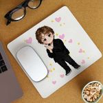 PC, gaming si accesorii - Periferice PC - Mousepad - Mousepad Lewis Capaldi Chibi Cartoon, 21x19cm - Infinity.ro