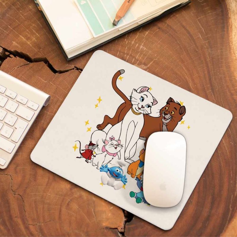 PC, gaming si accesorii - Periferice PC - Mousepad - Mousepad Pisicile Aristocrate Ducesa Familie, 21x19cm - Infinity.ro