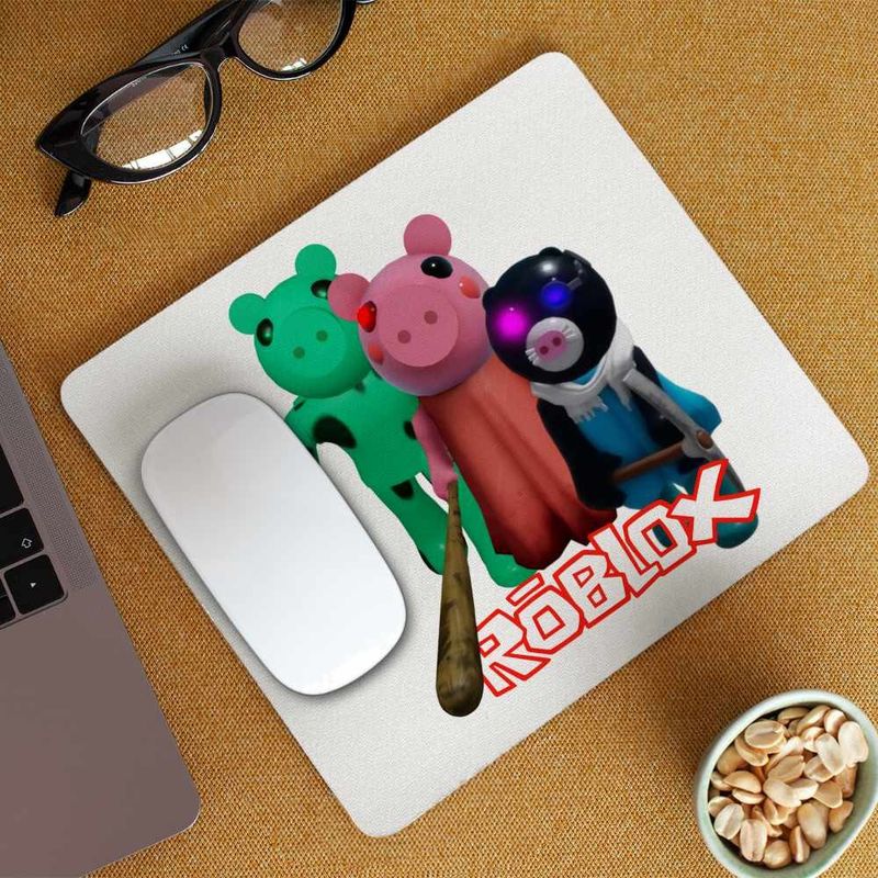 PC, gaming si accesorii - Periferice PC - Mousepad - Mousepad Piggy Dinopiggy Roblox Mimiblue, 21x19cm - Infinity.ro