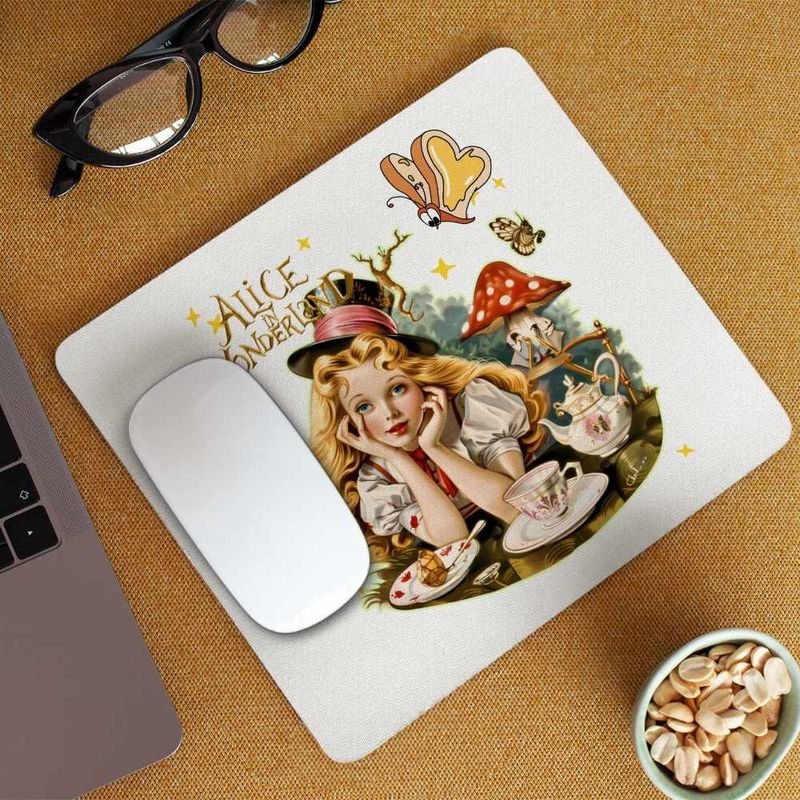 PC, gaming si accesorii - Periferice PC - Mousepad - Mousepad Alice Tara Minunilor Aventuri, 21x19cm - Infinity.ro