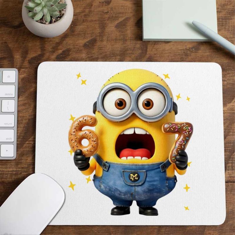 PC, gaming si accesorii - Periferice PC - Mousepad - Mousepad Minions Six Seven Gogosi 67 Despicable, 21x19cm - Infinity.ro