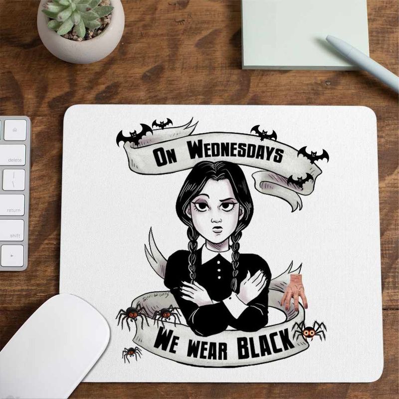 PC, gaming si accesorii - Periferice PC - Mousepad - Mousepad Familia Addams Wednesday Miercuri Wear Black Horror Halloween CoolTrend, 21x19cm - Infinity.ro