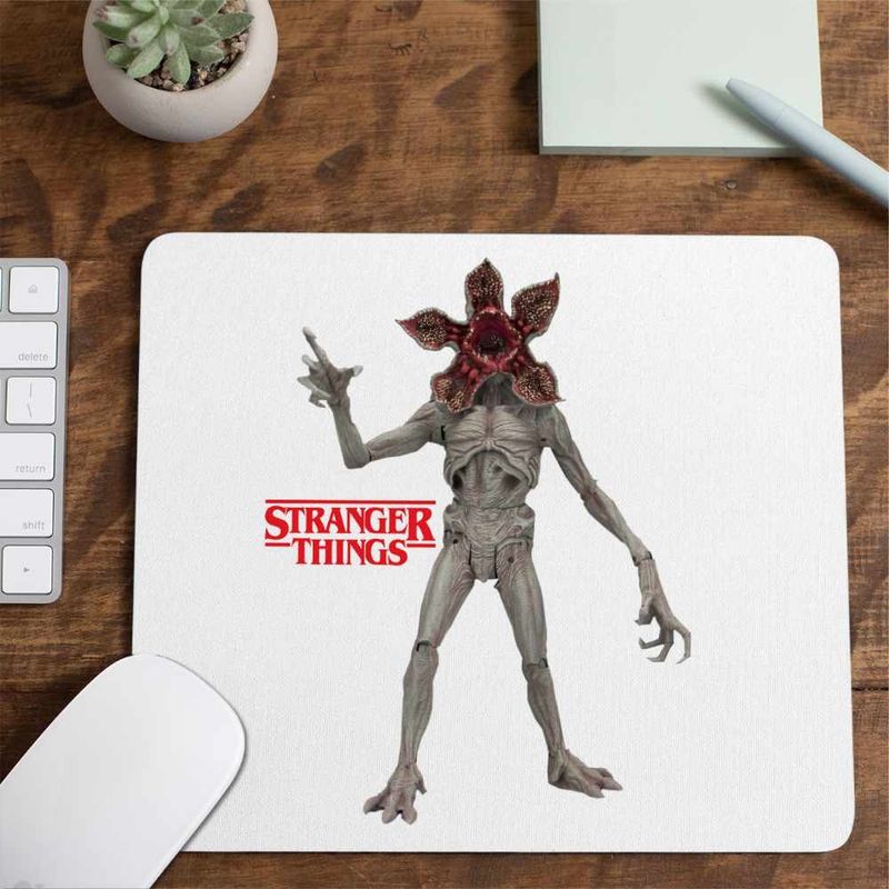PC, gaming si accesorii - Periferice PC - Mousepad - Mousepad Stranger Things Demogorgon Demorgogon Monstru Abis CoolTrend, 21x19cm - Infinity.ro