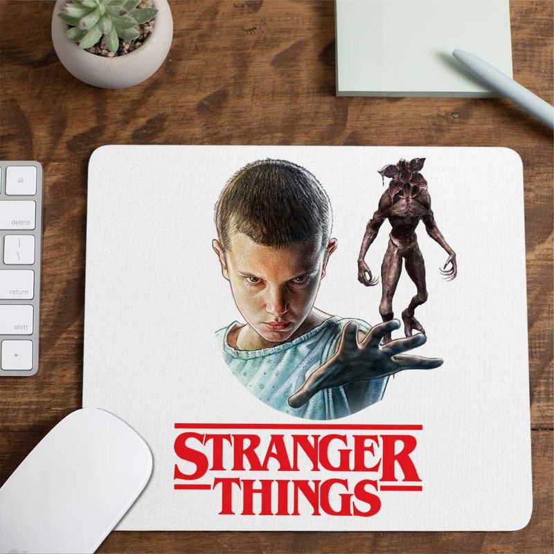 PC, gaming si accesorii - Periferice PC - Mousepad - Mousepad Stranger Things Eleven Jane Hopper CoolTrend, 21x19cm - Infinity.ro