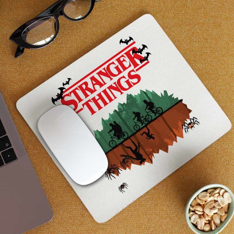 PC, gaming si accesorii - Periferice PC - Mousepad - Mousepad Stranger Things Padure Bicilete Abis Monstri CoolTrend, 21x19cm - Infinity.ro