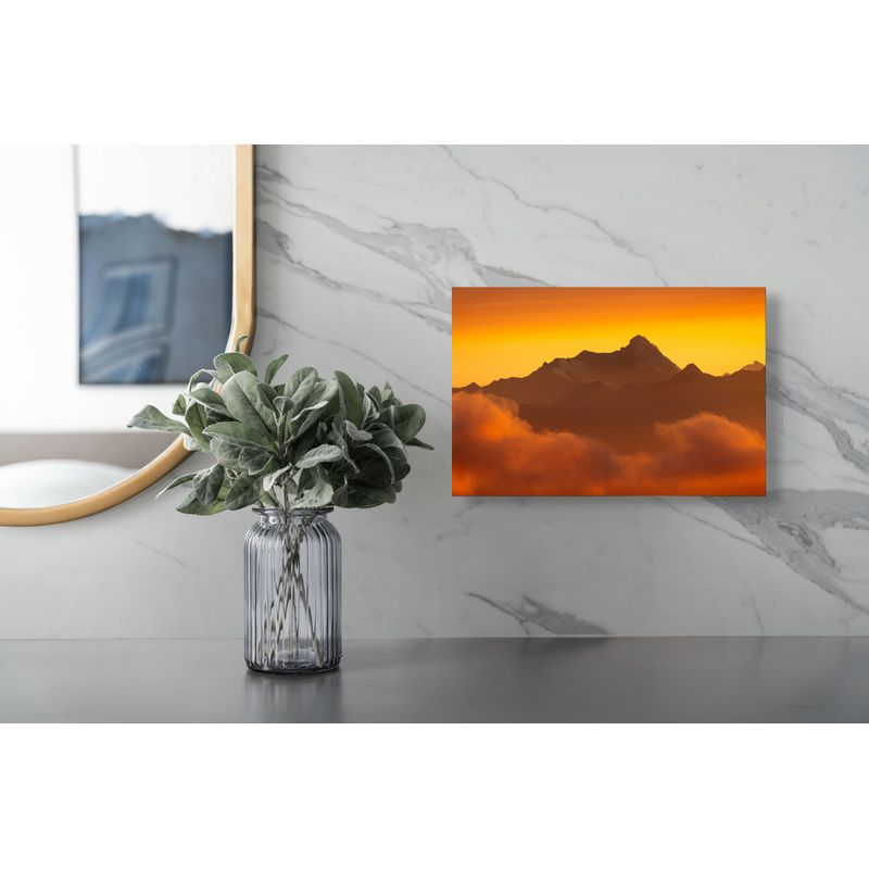 Casa si Gradina - Decoratiuni - Tablouri - Tablou Canvas, "Vârful ascuns în lumina amurgului", 39 x 26 cm - Infinity.ro