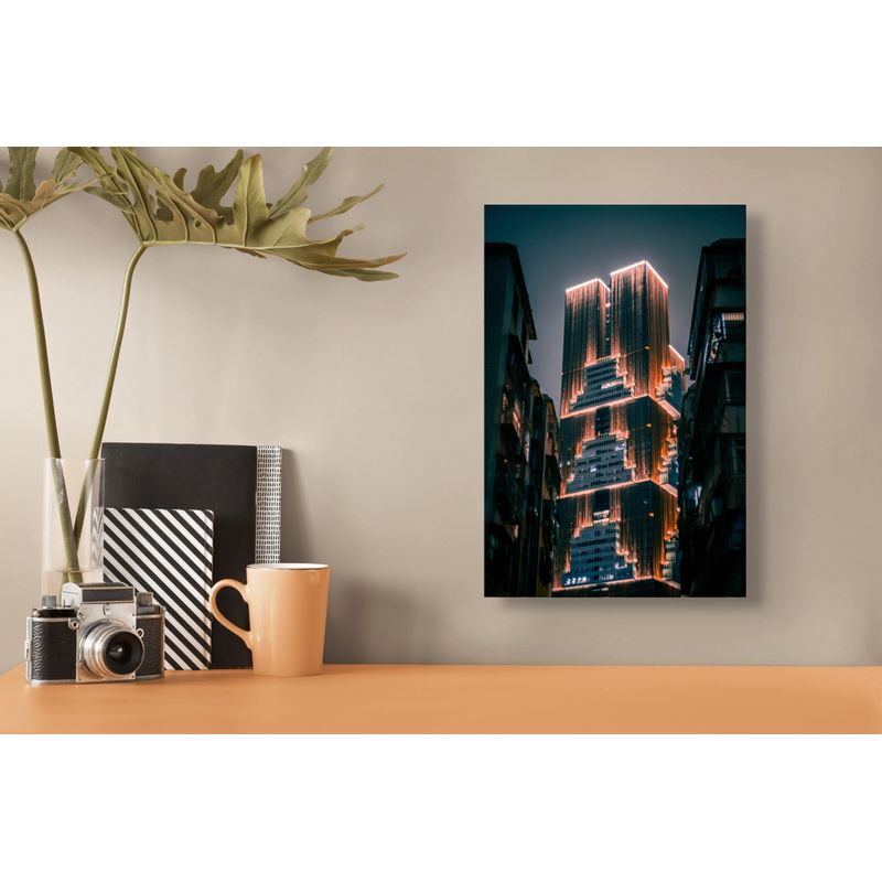 Casa si Gradina - Decoratiuni - Tablouri - Tablou Canvas, "Skyscraper enigmatic luminat noaptea", 26 x 39 cm - Infinity.ro