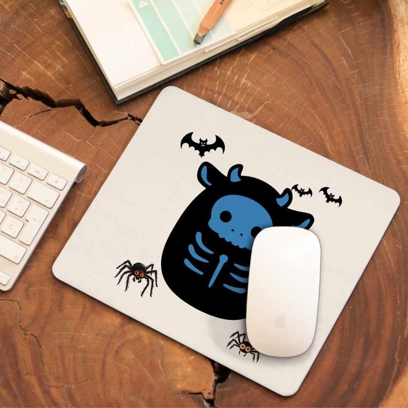 PC, gaming si accesorii - Periferice PC - Mousepad - Mousepad Squishmallows Schelet Halloween CoolTrend, 21x19cm - Infinity.ro