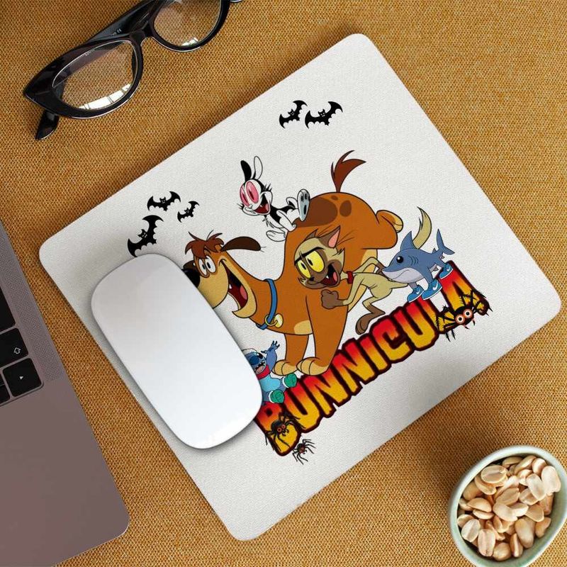 PC, gaming si accesorii - Periferice PC - Mousepad - Mousepad Bunnicula Draculas Vampirul Iepuras CoolTrend, 21x19cm,1 - Infinity.ro