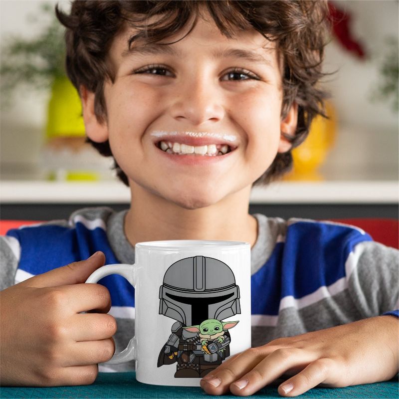 Casa si Gradina - Bucatarie si vesela - Cani si pahare - Cani si cesti - Cana Mandalorian Grogu Baby Yoda Star Wars, alba, 330ml - Infinity.ro