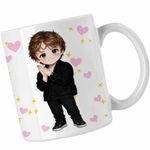 Casa si Gradina - Bucatarie si vesela - Cani si pahare - Cani si cesti - Cana Lewis Capaldi Chibi Cartoon, alba, 330ml - Infinity.ro