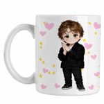 Casa si Gradina - Bucatarie si vesela - Cani si pahare - Cani si cesti - Cana Lewis Capaldi Chibi Cartoon, alba, 330ml - Infinity.ro