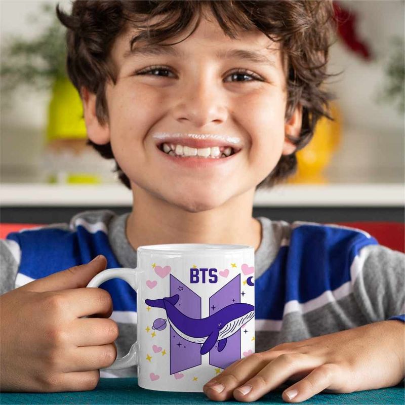 Casa si Gradina - Bucatarie si vesela - Cani si pahare - Cani si cesti - Cana Kpop BTS Universe Whale, alba, 330ml - Infinity.ro