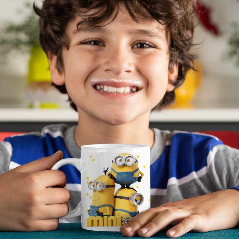 Casa si Gradina - Bucatarie si vesela - Cani si pahare - Cani si cesti - Cana Minions Team Despicable Minioni, alba, 330ml - Infinity.ro