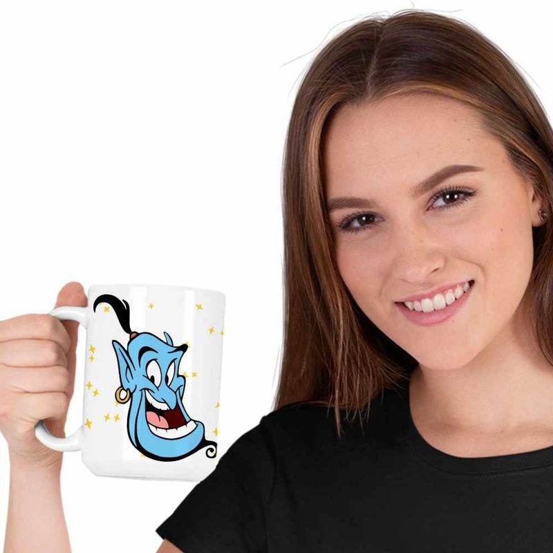 Casa si Gradina - Bucatarie si vesela - Cani si pahare - Cani si cesti - Cana Aladdin Genie Duh Lampa Fermecata Alibaba, alba, 330ml - Infinity.ro