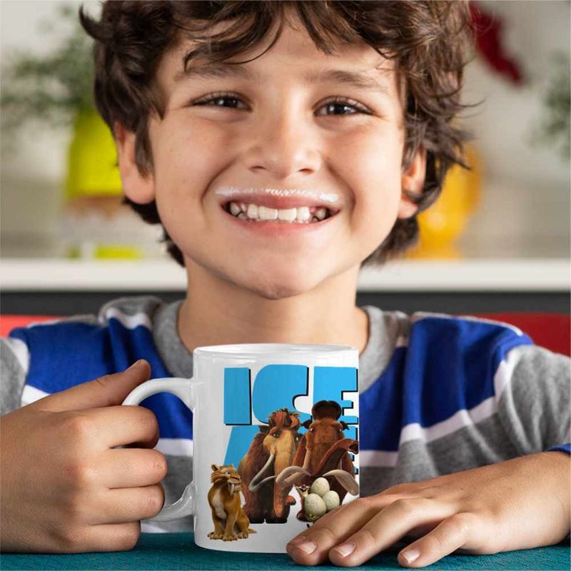 Casa si Gradina - Bucatarie si vesela - Cani si pahare - Cani si cesti - Cana Ice Age Manny Crazy Times, alba, 330ml - Infinity.ro