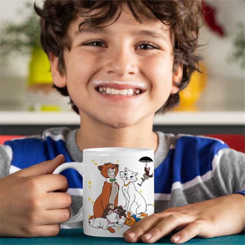 Casa si Gradina - Bucatarie si vesela - Cani si pahare - Cani si cesti - Cana Pisicile Aristocrate Familie Desene Animate, alba, 330ml - Infinity.ro
