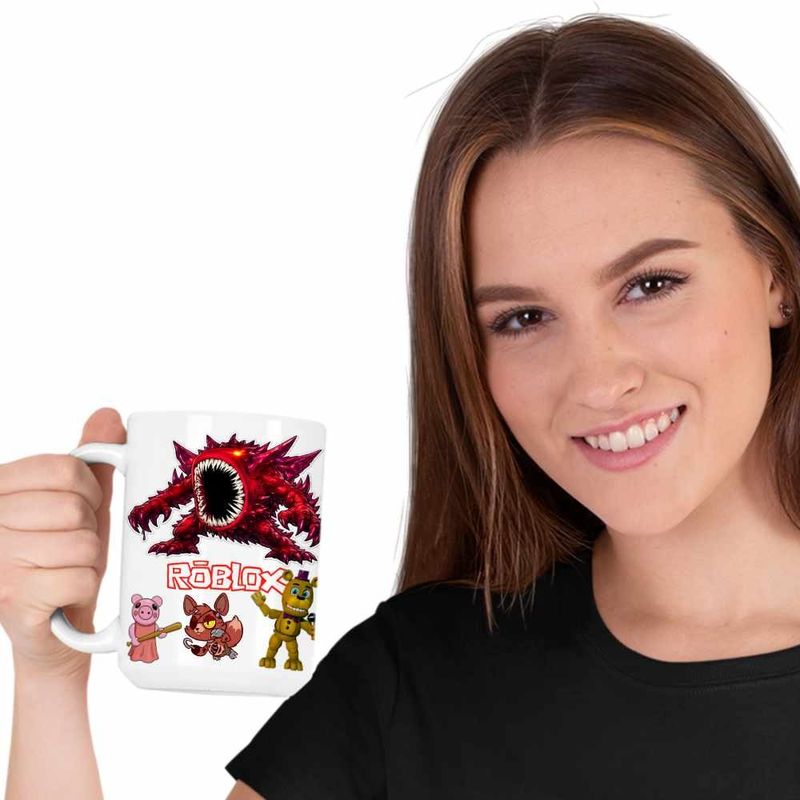 Casa si Gradina - Bucatarie si vesela - Cani si pahare - Cani si cesti - Cana Roblox Fish it Kraken Sea Monster Pescar, alba, 330ml - Infinity.ro