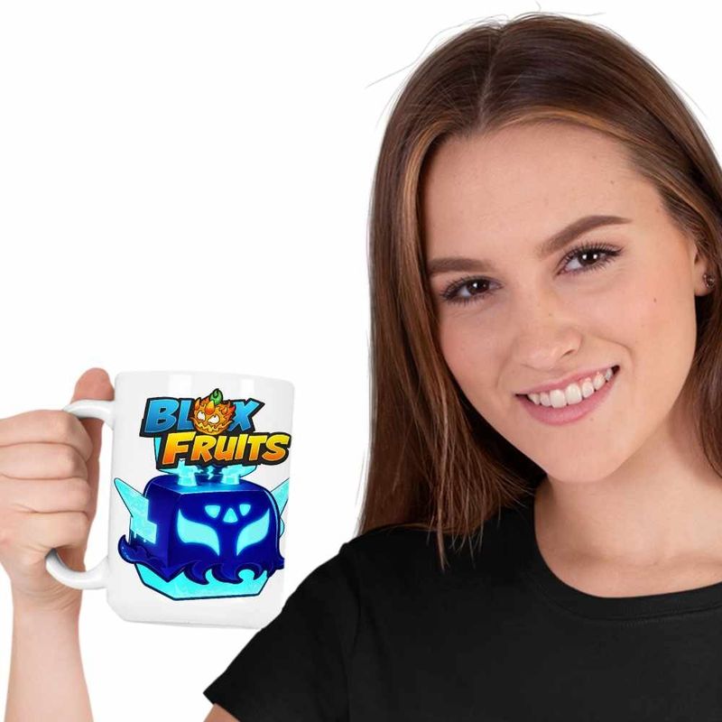 Casa si Gradina - Bucatarie si vesela - Cani si pahare - Cani si cesti - Cana Blox Fruits Lightning Fruit Roblox Fructe, alba, 330ml - Infinity.ro