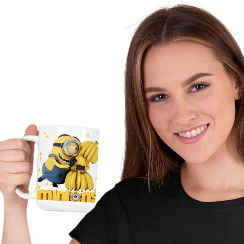 Casa si Gradina - Bucatarie si vesela - Cani si pahare - Cani si cesti - Cana Minions Banana Despicable, alba, 330ml - Infinity.ro