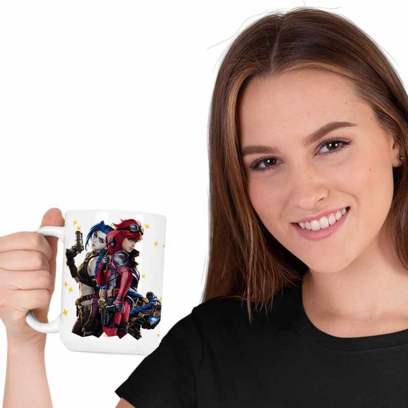Casa si Gradina - Bucatarie si vesela - Cani si pahare - Cani si cesti - Cana Jinx Vi Deadpool Arcane Runeterra, alba, 330ml - Infinity.ro